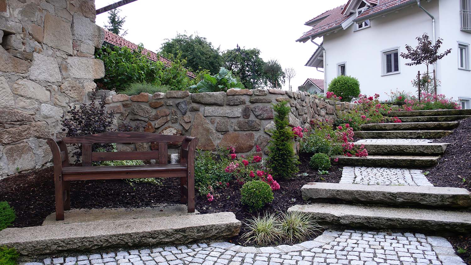 Natursteinmauer in Röhrnbach